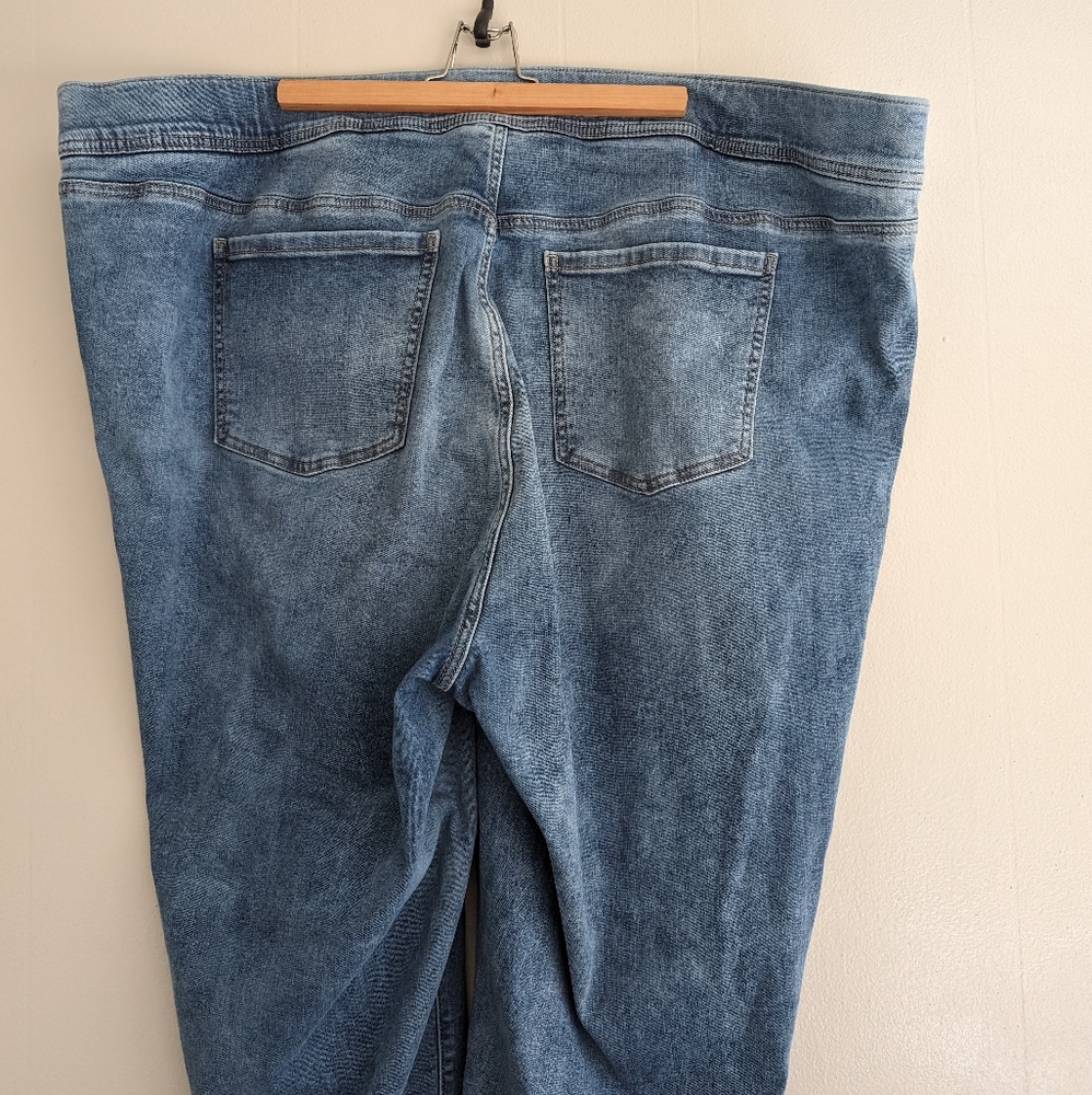 Torrid Skinny Lean Jeans - Picture 6 of 9